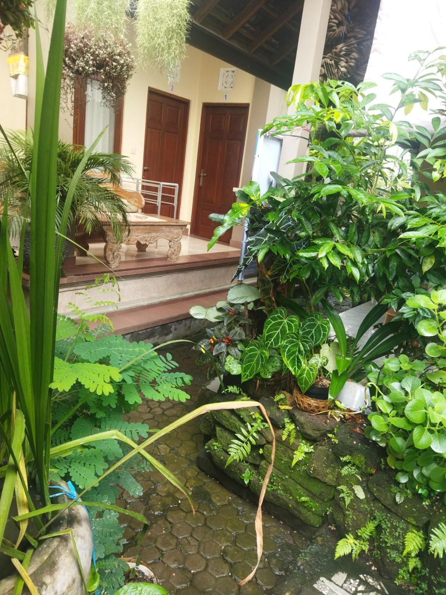 Wahwik'S House Hotel Ubud  Exterior photo